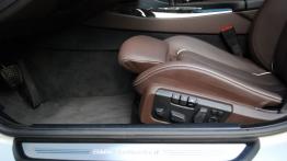 BMW Seria 6 F06 Gran Coupe 640d 313KM - galeria redakcyjna (2) - sterowanie regulacją foteli