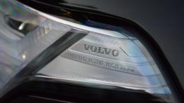 Volvo XC90 II - galeria redakcyjna (2) - lewy przedni reflektor - wyłączony