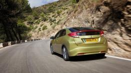 Honda Civic 2012 - widok z tyłu
