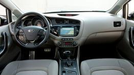 Kia ceed Sportswagon II (2012) - pełny panel przedni