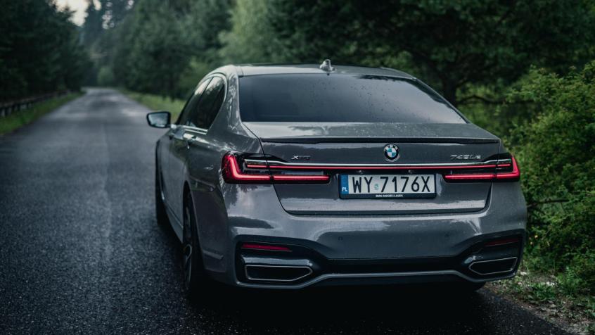 BMW Seria 7 G11-G12 Sedan L Facelifting 6.6 M760i 585KM 430kW 2019-2020