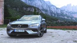 Volvo V60 II  Kombi 2.0 T6 310KM 228kW 2018-2020