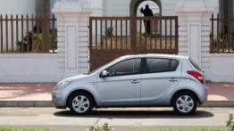 Hyundai i20 - lewy bok