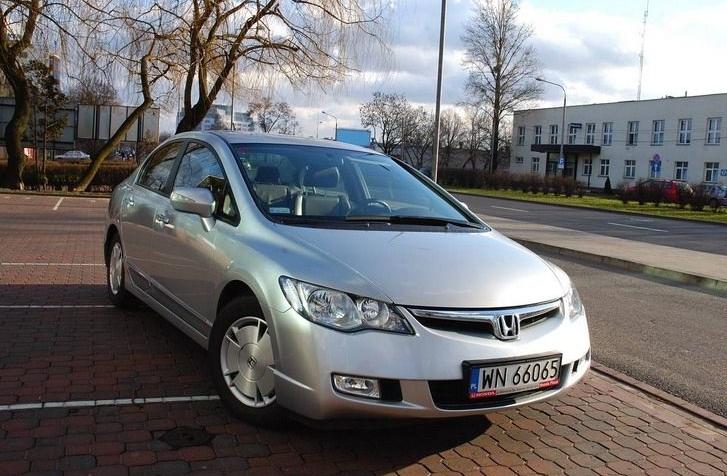 Honda Civic VII Sedan 1.6 i 16V 110KM 81kW 2001-2005