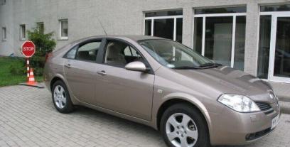 Nissan Primera III Hatchback