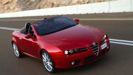 Alfa Romeo Spider 2009 - widok z przodu