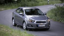 Chevrolet Aveo sedan 2011 - widok z przodu