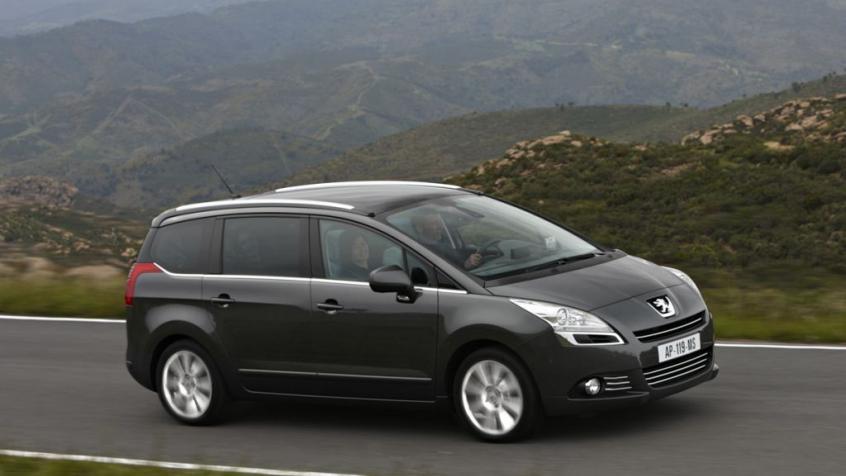Peugeot 5008 I Minivan 1.6 e-HDi FAP 115KM 85kW od 2011