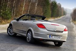 Opel Astra H Cabrio 1.6 ECOTEC 115KM 85kW 2006-2011 - Oceń swoje auto