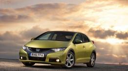 Honda Civic 2012 - widok z przodu