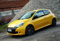 Renault Clio III Sport 2.0 i 16V 197KM 145kW 2006-2012 - Oceń swoje auto