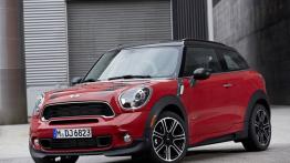 Mini Paceman John Cooper Works Package (2013) - widok z przodu