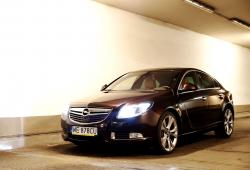 Opel Insignia I Sedan 2.8 V6 Turbo ECOTEC 260KM 191kW 2008-2013 - Oceń swoje auto