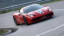 Ferrari 458 Speciale (2014) - widok z przodu