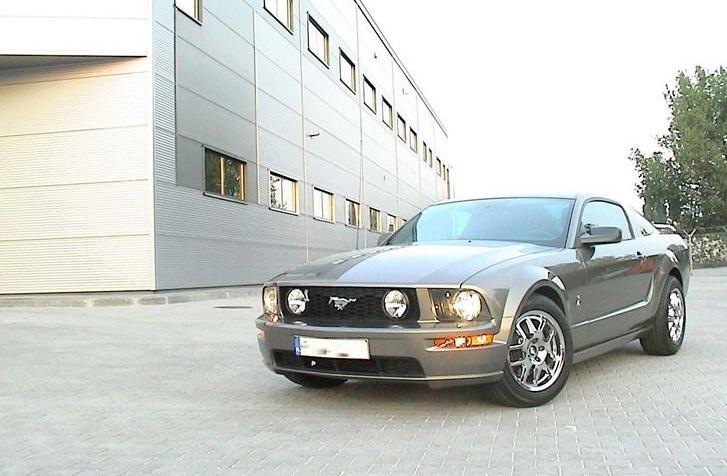 Ford Mustang V Coupe V6 3.7 305KM 224kW 2010-2014