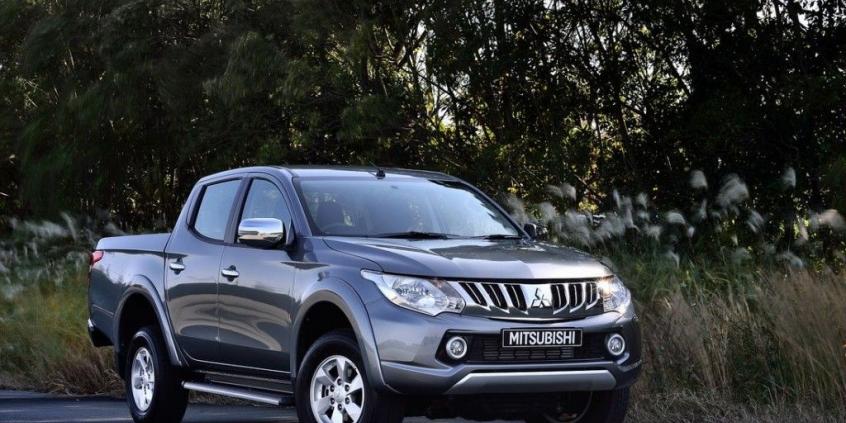 Mitsubishi Triton 2015