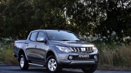 Mitsubishi Triton 2015 - widok z przodu