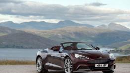 Aston Martin Vanquish Volante (2015) - widok z przodu