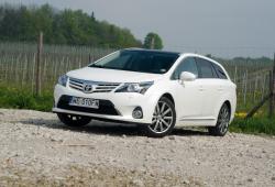 Toyota Avensis III Wagon Facelifting 2.0 D-4D 124KM 91kW 2012-2015 - Oceń swoje auto