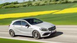 Mercedes A 250 Sport (W 176 Facelifting) 2016 - widok z góry