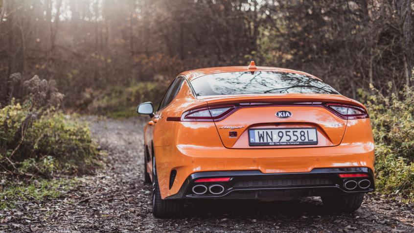 Kia Stinger Liftback 2.0 T-GDI 255KM 188kW 2017-2018