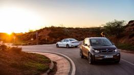 BMW 330e (2019)