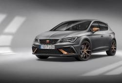 Seat Leon Cupra R – czym różni się od „zwykłej” Cupry? I czy warto dopłacać?