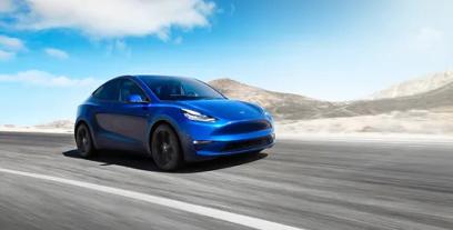 Tesla Model Y Performance 75kWh 462KM 340kW od 2020