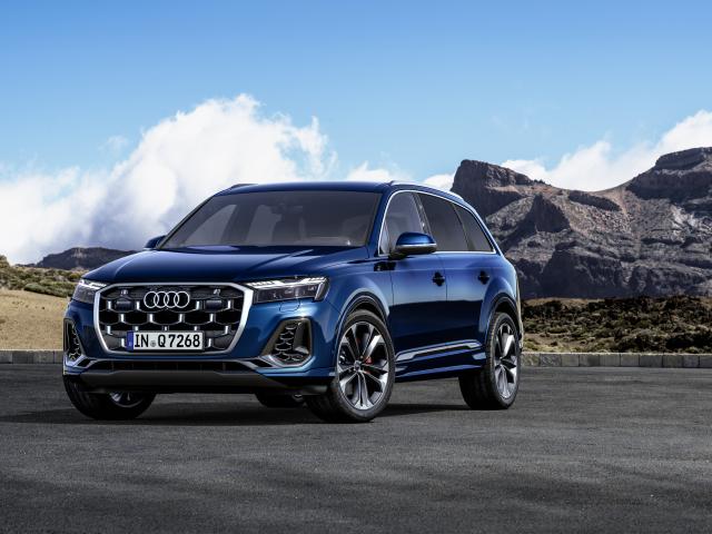 Audi Q7 II SUV Facelifting 2024 3.0 55 TFSI 340KM 250kW od 2024
