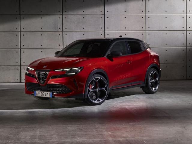Alfa Romeo Junior SUV Veloce Electric