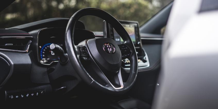 Toyota Corolla Hatchback 1.2 Turbo. Pa pa, Aurisie...