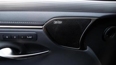 Lexus ES VII (XV70) Sedan