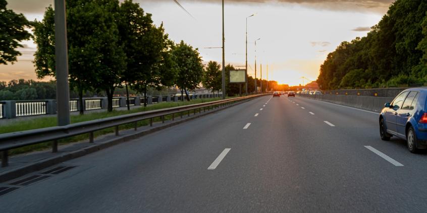 Jedziesz środkowym pasem? Możesz dostać wysoki mandat