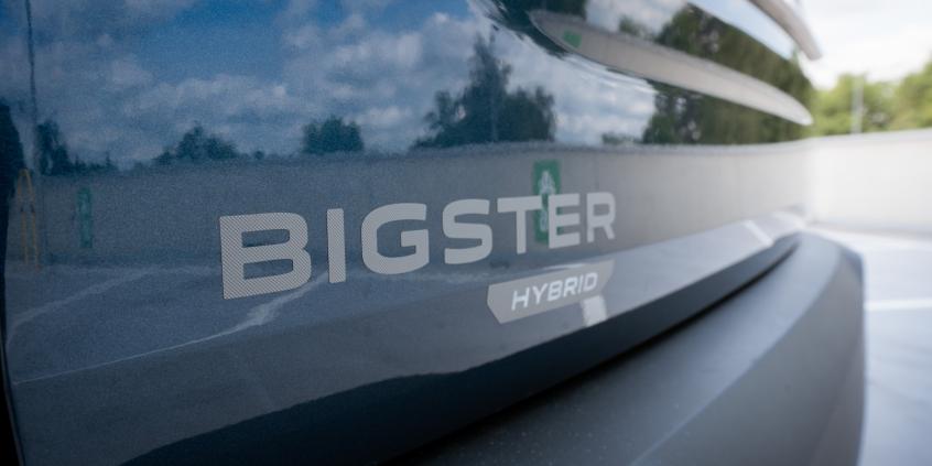 Dacia Bigster Hybrid Journey stanowi największe wyzwanie dla chińskich aut