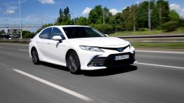 Toyota Camry IX Sedan 2.5 Hybrid Dynamic Force 218KM 160kW 2018-2024