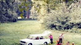 Fiat 124 - lewy bok