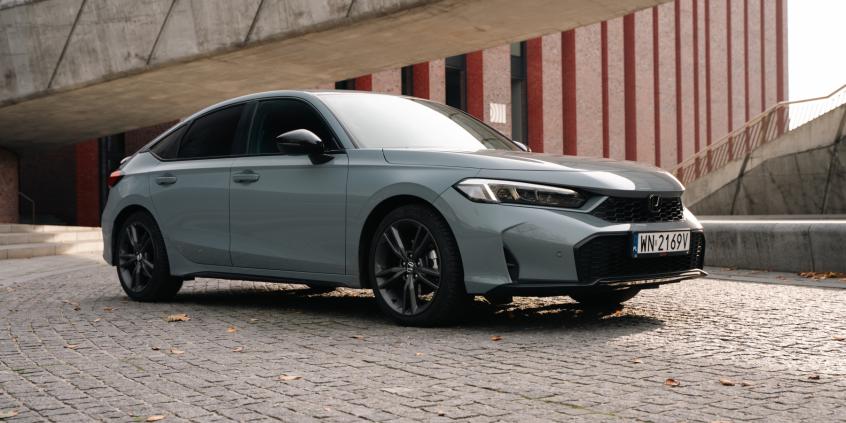 Honda Civic e:HEV Sport udowadnia, że hybryda też potrafi cieszyć. To wyjątkowe połączenie