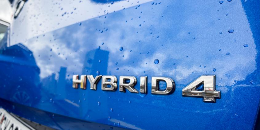 Opel Grandland X Hybrid 4 – koniec z marudzeniem