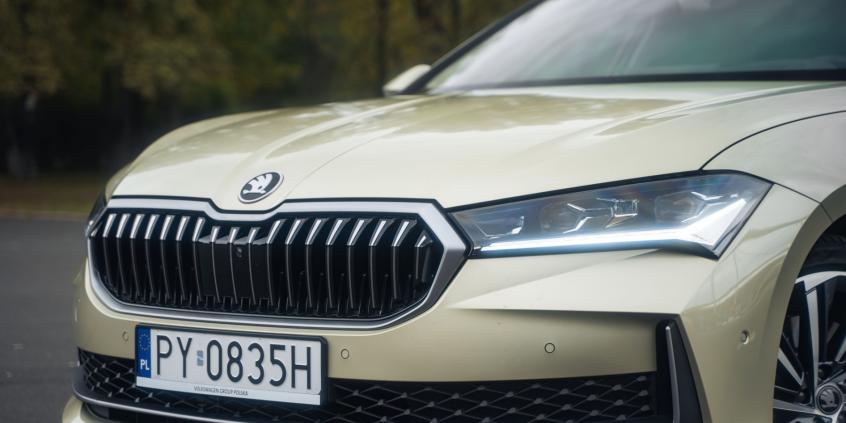 Skoda Superb Combi L&amp;K PHEV - czasy się zmieniają i hybrydy też