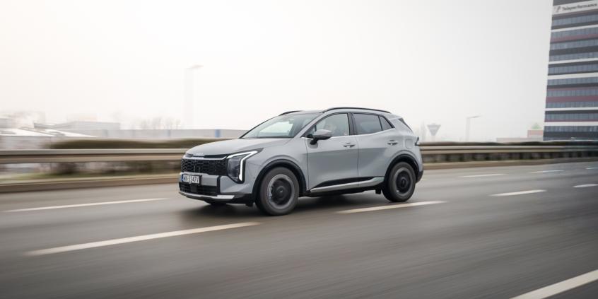 Porównanie: Kia Sportage 1.6 T-GDI DCT Business Line vs Chery Tiggo 7 1.6 T-GDI DCT Prestige. Czy Kia obroni pozycję lidera?