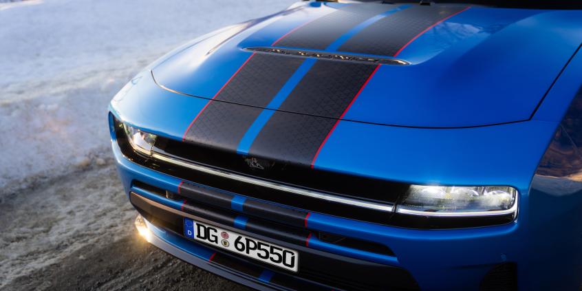 Legendarny muscle car oficjalnie wjeżdża do Europy! Oto Dodge Charger w wersji Sixpack i Daytona