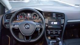 Volkswagen Golf VII Variant TDI - galeria redakcyjna (3) - kokpit
