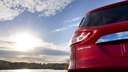 Ford Escape 2013 - tył - inne ujęcie