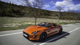 Jaguar F-Type V8S Firesand - lewy bok