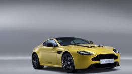 Aston Martin V12 Vantage S (2013) - przód - reflektory wyłączone
