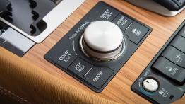 Lexus LS 600h (2013) - tunel środkowy między fotelami