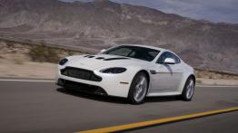 Aston Martin V12 Vantage S (2013) - widok z przodu