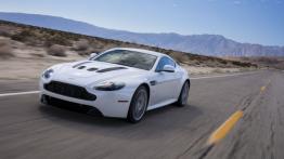 Aston Martin V12 Vantage S (2013) - widok z przodu