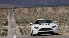 Aston Martin V12 Vantage S (2013) - widok z przodu