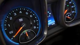 Chevrolet Malibu Eco 2013 - obrotomierz